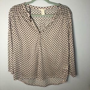 H & M LIGHT PINK AND BLACK PATTERNED HENLEY